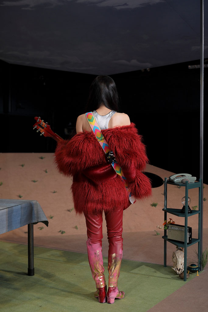 快快『ルイ・ルイ』