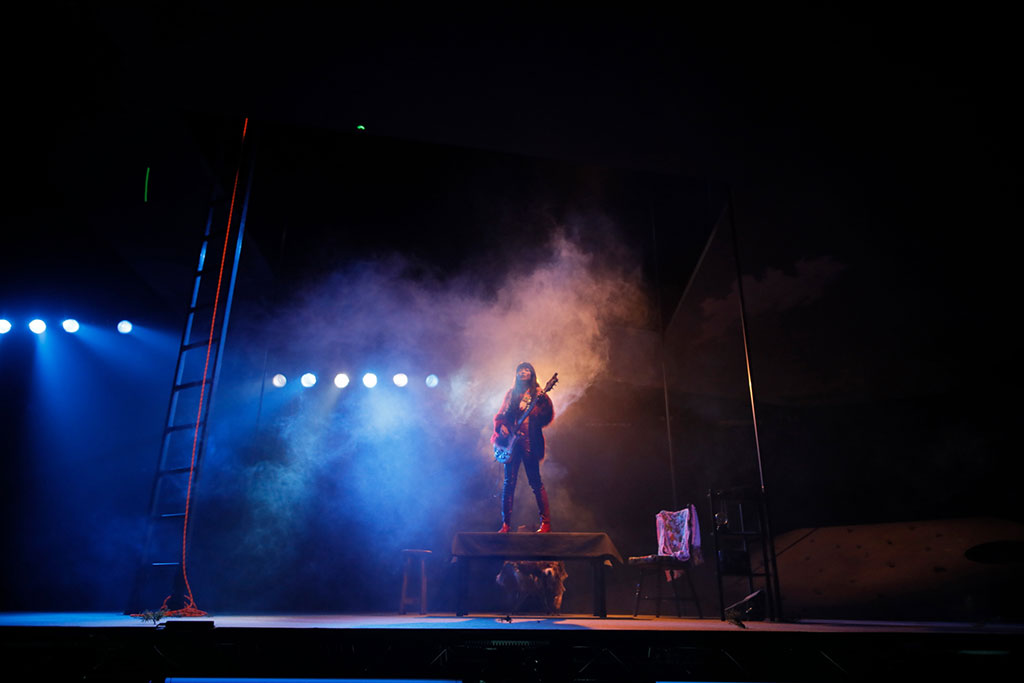 快快『ルイ・ルイ』