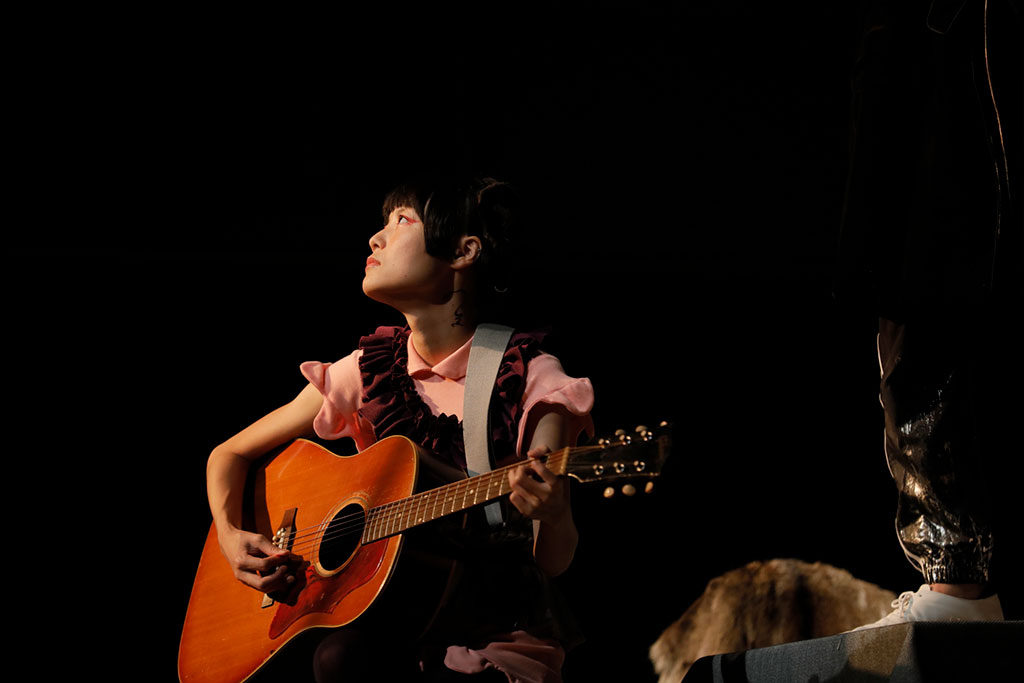 快快『ルイ・ルイ』